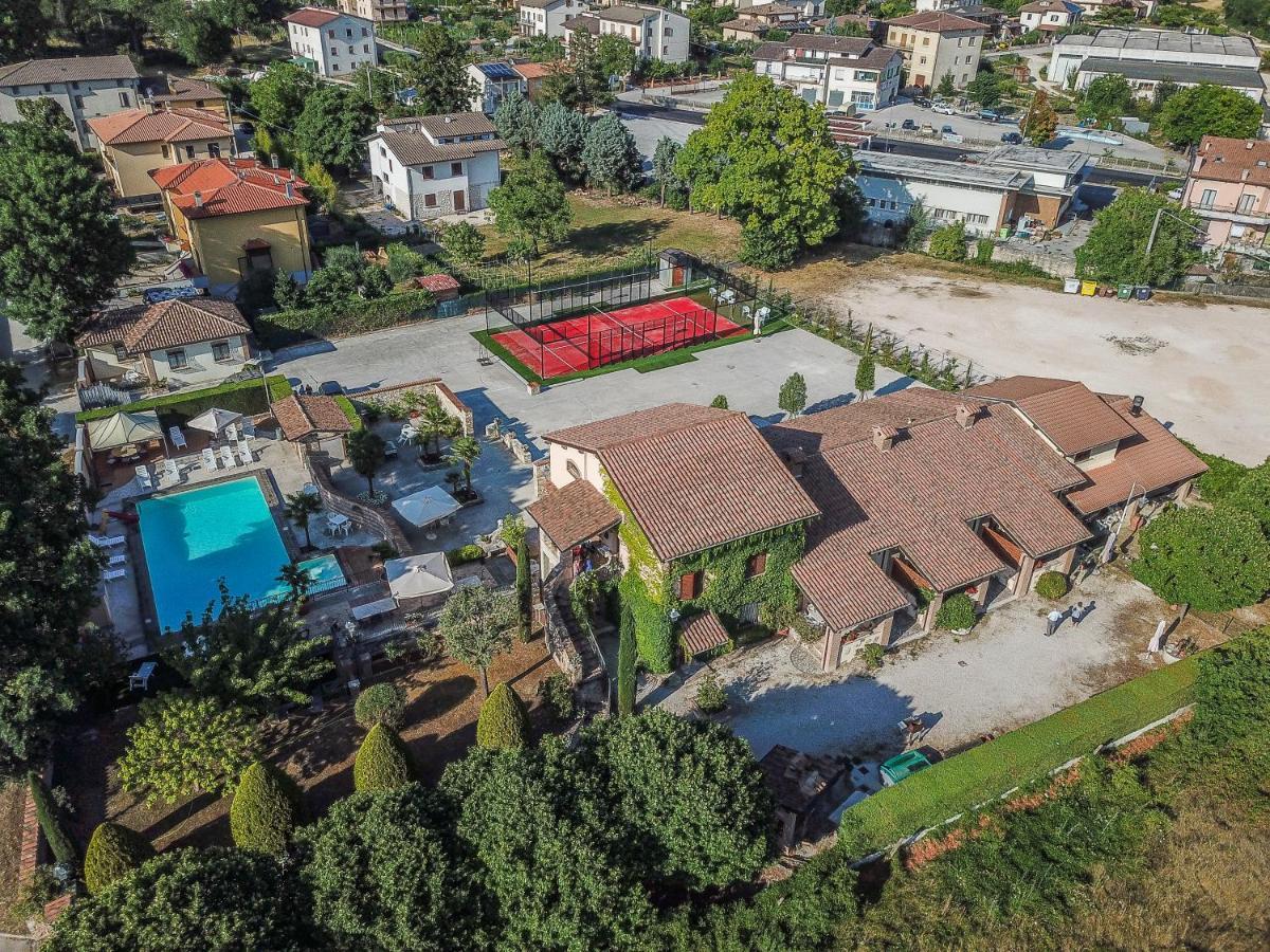 Villa Residenza Le Querce Trilocale Fossato di Vico Esterno foto