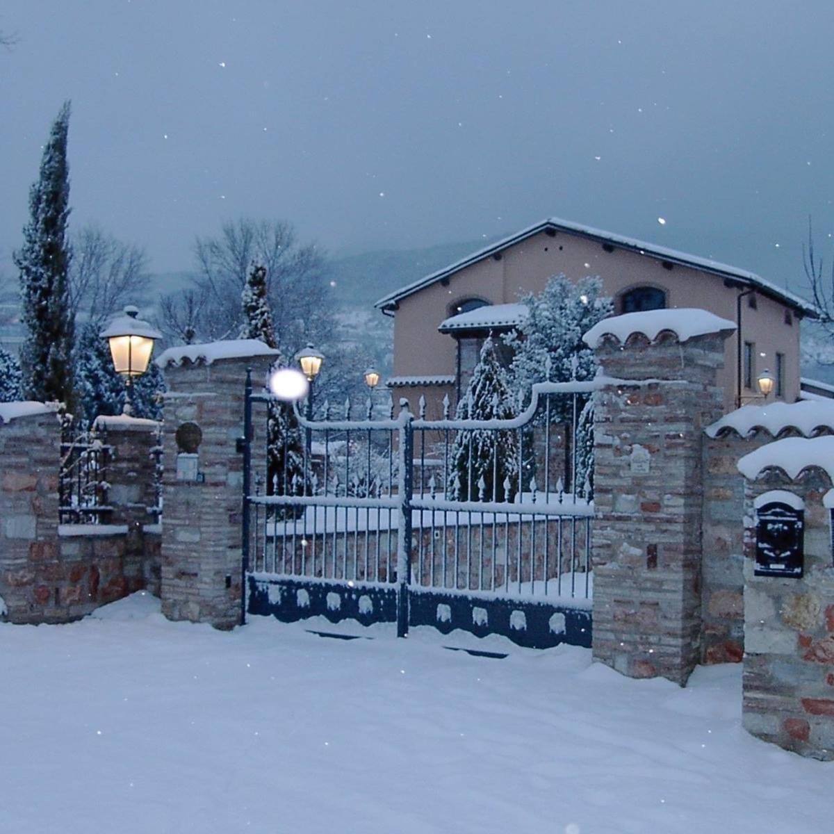 Villa Residenza Le Querce Trilocale Fossato di Vico Esterno foto