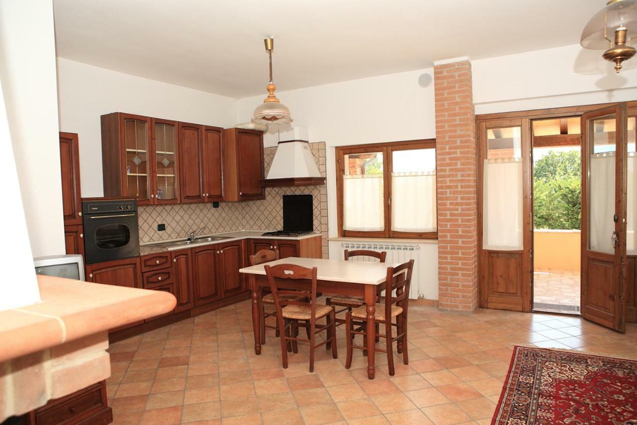 Villa Residenza Le Querce Trilocale Fossato di Vico Esterno foto