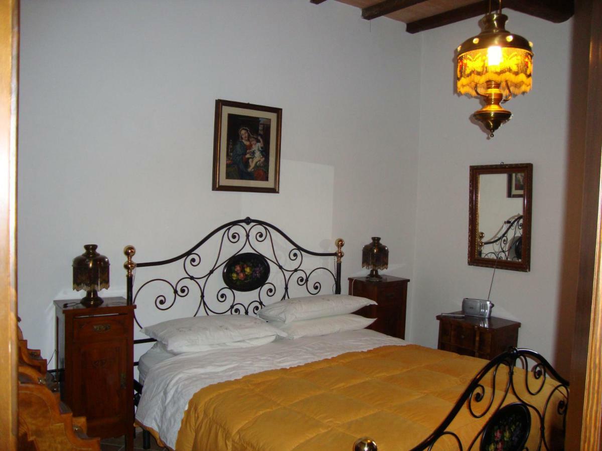 Villa Residenza Le Querce Trilocale Fossato di Vico Esterno foto