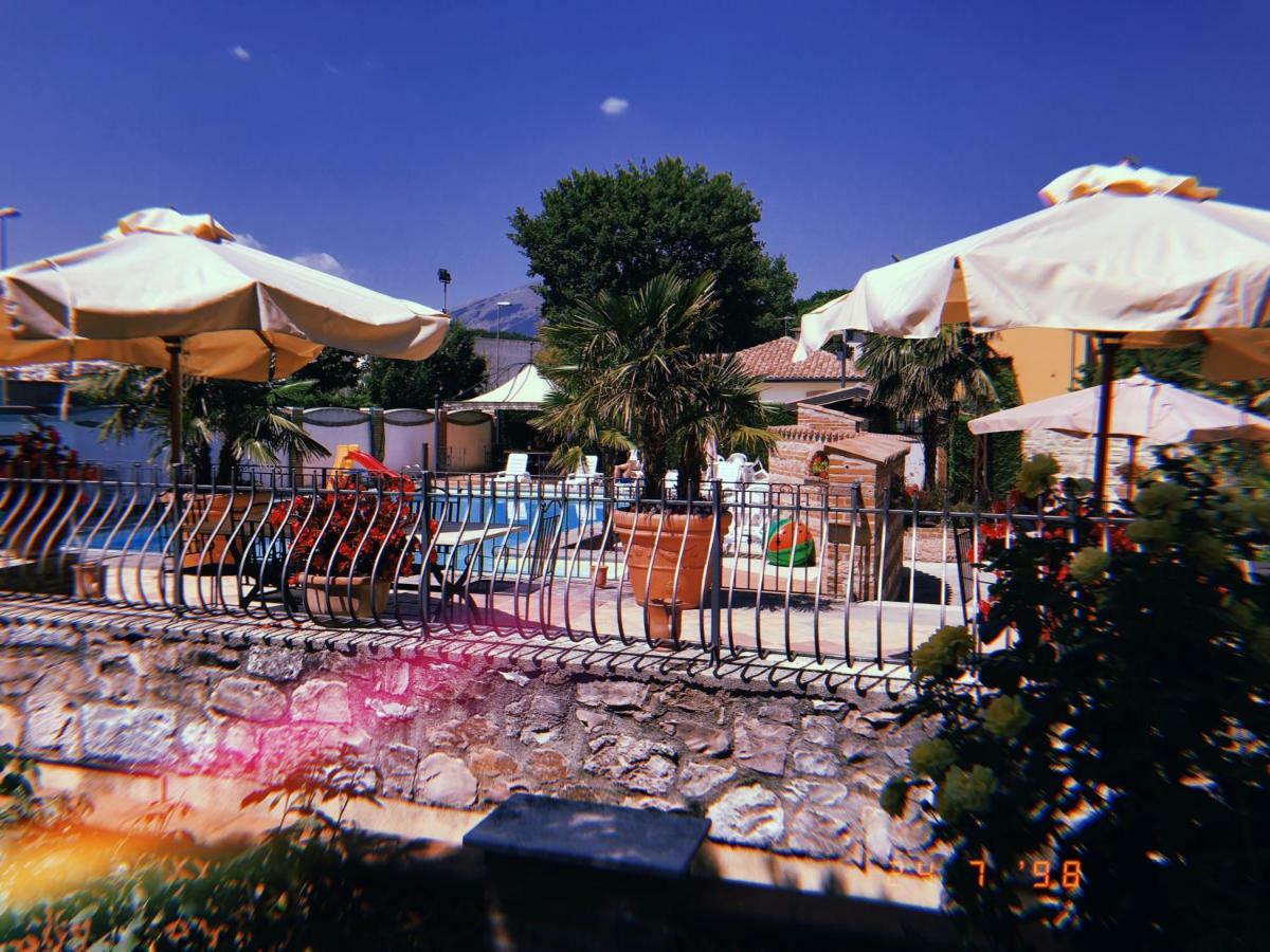Villa Residenza Le Querce Trilocale Fossato di Vico Esterno foto
